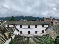 -喵屿·大理花园猫咖