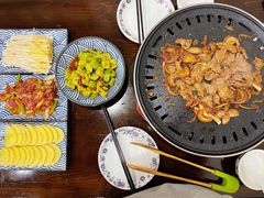-燚店·铁板鱼蛙·烤肉·烤串(北新桥店)
