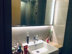 -铂逸梦秦酒店(横店梦幻谷店)