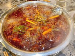 -肖肖酸萝卜鱼火锅(总店)