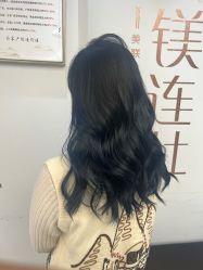 -镁连社·美联社