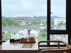 -铂逸梦秦酒店(横店梦幻谷店)