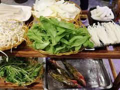 -地锅公社·现炒地锅鸡·地锅鱼·夜宵(罗锦路店)
