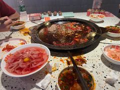 -红九格老火锅(三峡广场店)