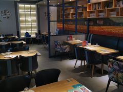-小镇大厨新概念复合中餐厅(万达广场大连高新店)