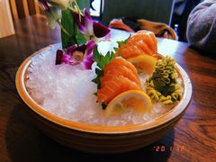 三文鱼刺身-九井澤精致料理(金茂店)