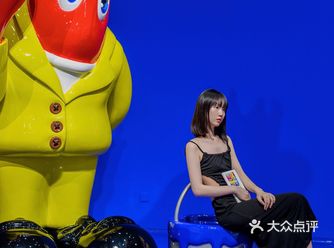 重庆看展｜好看又好拍的奇幻龙虾乐园