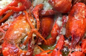 Premium Garlic-Style Crawfish