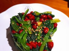 果仁菠菜-鱼谦脆皮烤鱼(华阳城店)