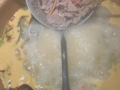 -洱火云南酸菜牛肉火锅(石景山当代商城店)