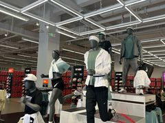 -NIKE上海青浦换季优惠店