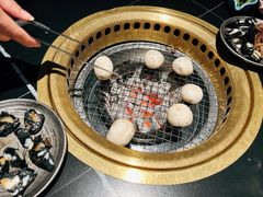 -山川小町·极番烧肉(新地假日广场店)