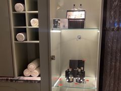-浅深(世茂滨江精品店)