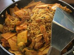 -亲昵春川鸡排(韩国美食街店)