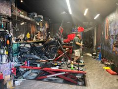 -摩道团机车工坊 摩托车维修 精洗店