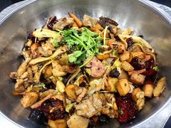 -龙顺园麻辣香锅(机场店)