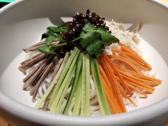 鸡丝凉米线-云海肴·汽锅鸡·云南菜(高德置地店)