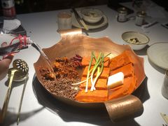 -墨居上隐·院子里火锅(峨眉店)