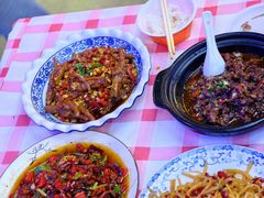 黄豆烧鸡爪-饶品富牛魔王辣味烧菜馆(船山路总店)