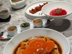 玫瑰油醋汁和乐蟹蒸手打肉饼-广州文华东方酒店·江-由辉师傅主理