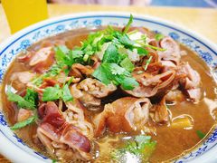 卤煮火烧-门框胡同百年卤煮(前门店)