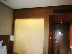 -珠海拱北口岸富华里中海雅高铂尔曼酒店