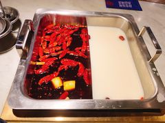 -尚尚仙·酸汤猪手·猪肚鸡火锅(华联万柳购物中心店)