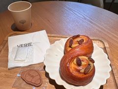 -VERIE BAKEHOUSE