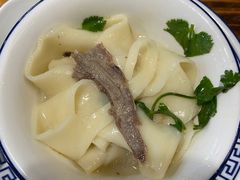 -关记·河南烩面·大盘鸡