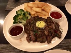 -WOLFGANG PUCK KITCHEN & BAR(迪士尼小镇店)