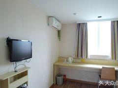 -7天酒店(上海江宁路地铁站玉佛寺店)