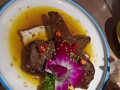 卤鸭头-山城外·非遗酸菜鱼(蜀都万达店)