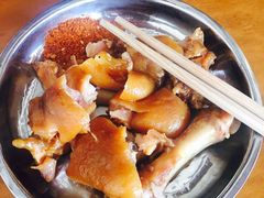 -鸿浩扒猪脚米线