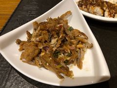 手撕小黄鱼-小城粥道·海胆鲜虾粥(解放广场店)
