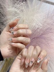 -尤米一站式美甲美睫