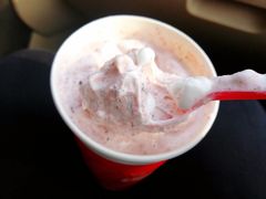 红丝绒暴风雪-DQ·蛋糕·冰淇淋(新玛特分店)