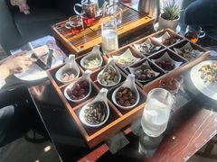 -梁鸿湿地丽笙度假酒店大堂吧