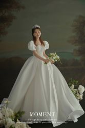 -现代经典婚纱摄影