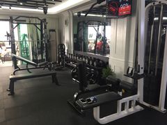 器械区-简·无界健身工作室·运动康复·体态(石厦店)