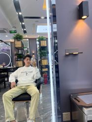 -藤野造型烫染·漂发