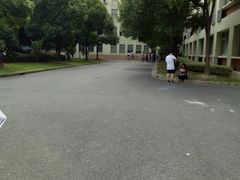 -上海市曹杨职业技术学校