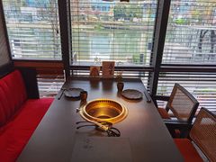 -铭牛烧肉·和牛海鲜自助(高新月牙湖店)