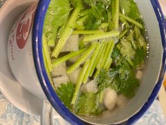 新疆缸缸肉-巴扎美食·新疆菜·西域歌舞表演餐厅(新疆大厦店)