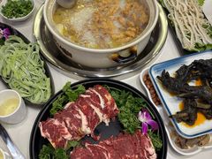 -土连锅·现熬养生汤锅(梁家巷店)