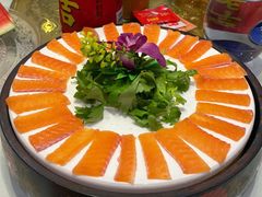 -醉美东江·三文鱼·烧鸡公