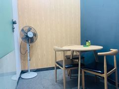 -啄木鸟美国留学(顺城东塔店)