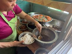 -灵山卢梅燕粉店