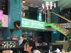 大堂-东鑫记港式茶餐厅(南京东路店)