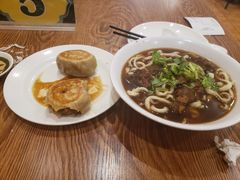-清真吴记门钉肉饼·喜多利