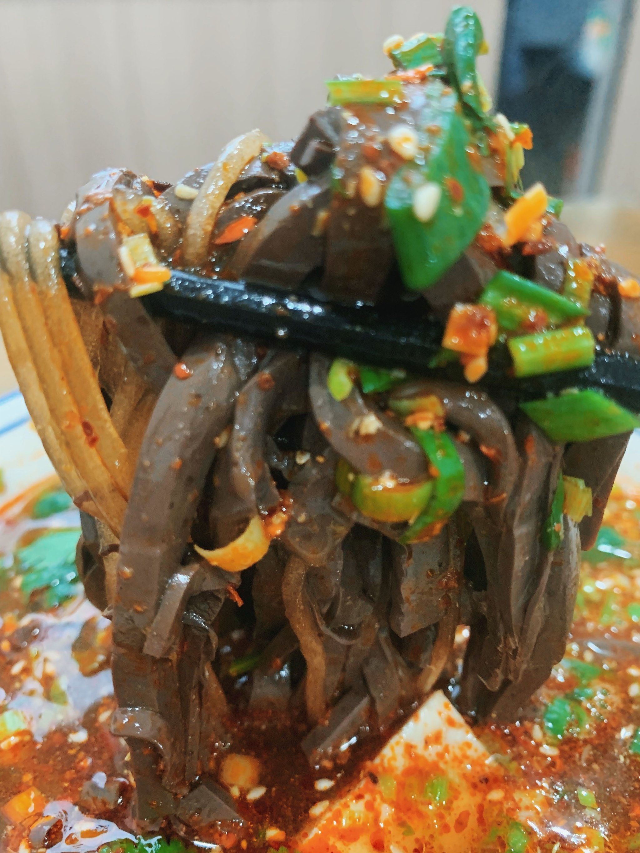 陕西特色美食|羊血也能当主食～粉汤羊血